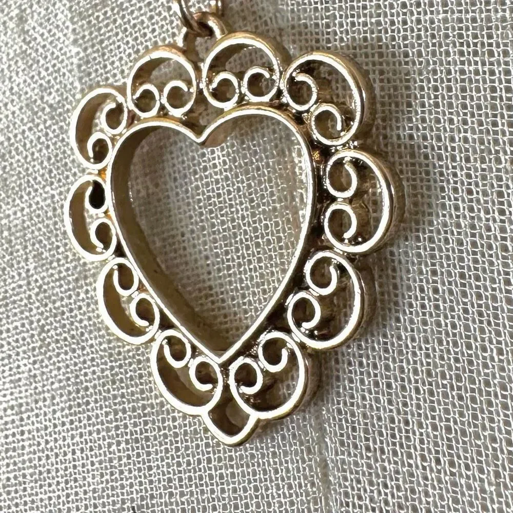 Gold open heart pendant necklace gold tone